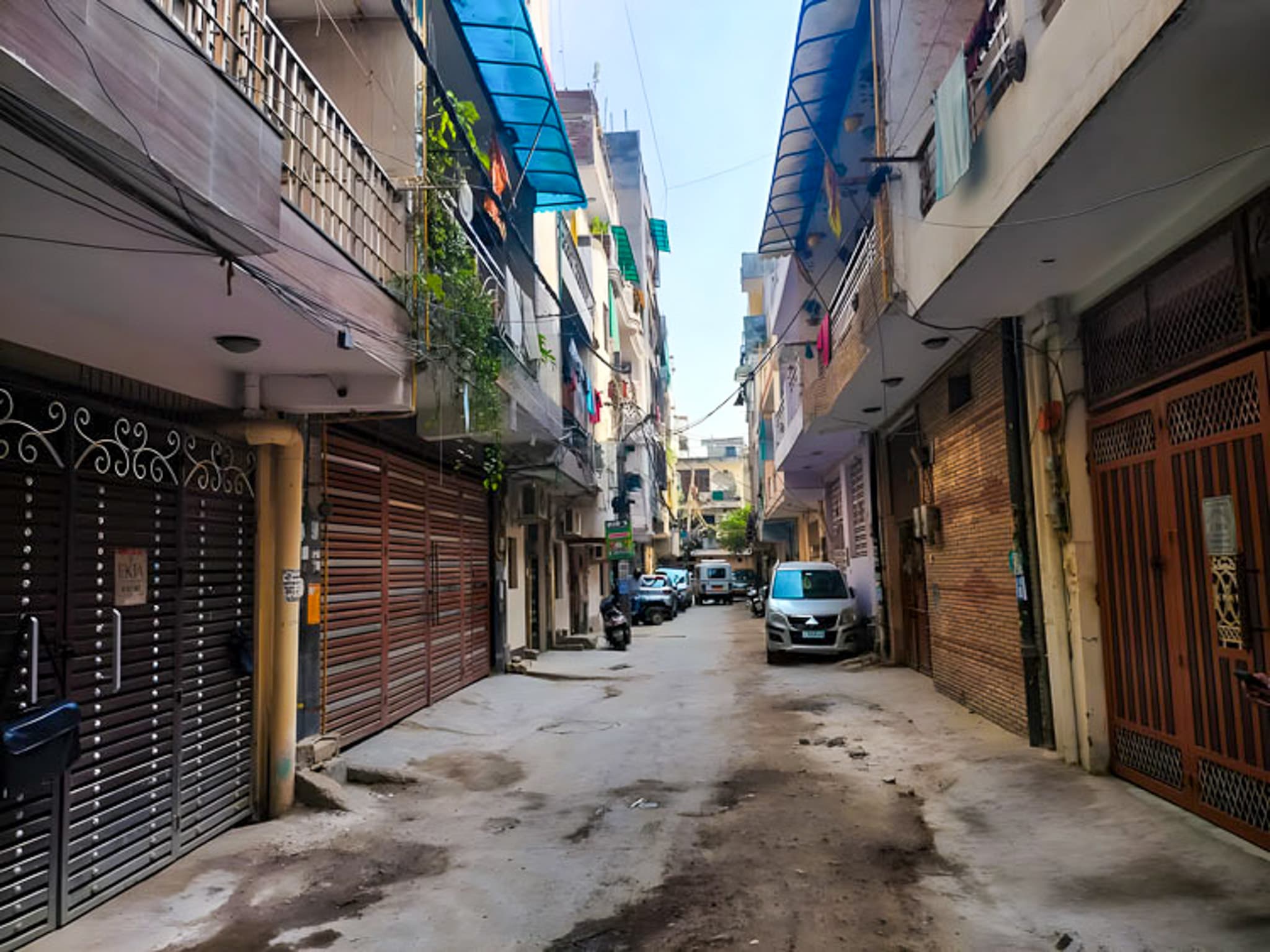 Flat for sale in Village Mirzapur, Gurudwara Road — image 1
